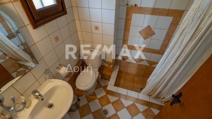 Image No.19-3 Bed House for sale