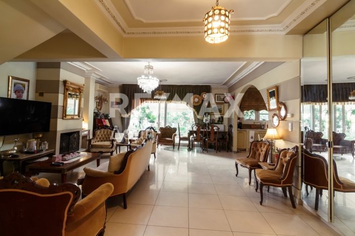 Image No.10-5 Bed House for sale