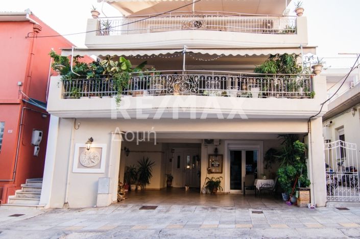 Image No.2-5 Bed House for sale