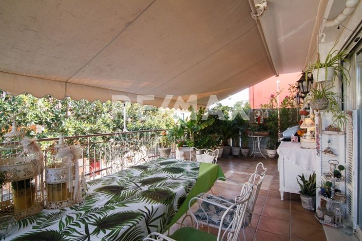 Image No.22-5 Bed House for sale