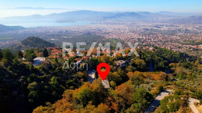 Image No.28-3 Bed Property for sale