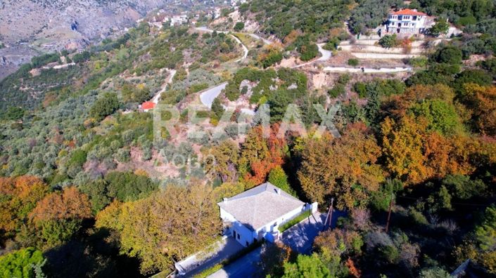 Image No.30-3 Bed Property for sale