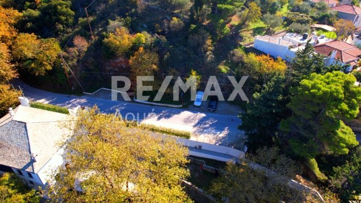 Image No.49-3 Bed Property for sale