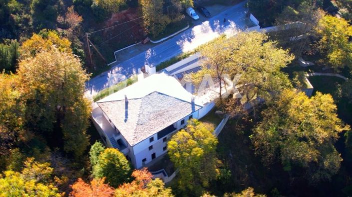 Image No.51-3 Bed Property for sale