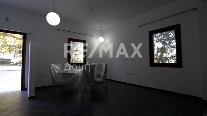 Image No.6-3 Bed Property for sale