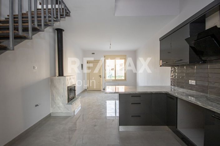 Image No.2-3 Bed Maisonette for sale