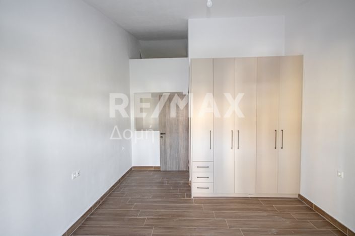 Image No.20-3 Bed Maisonette for sale