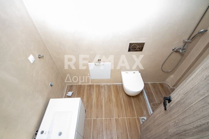 Image No.21-3 Bed Maisonette for sale