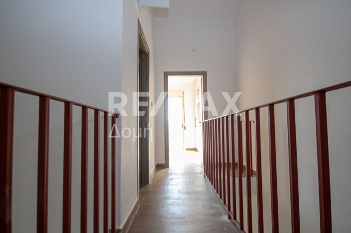 Image No.22-3 Bed Maisonette for sale
