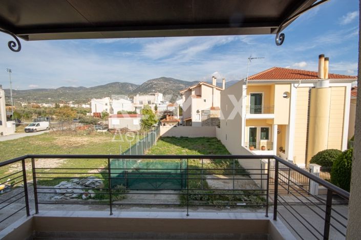 Image No.27-3 Bed Maisonette for sale