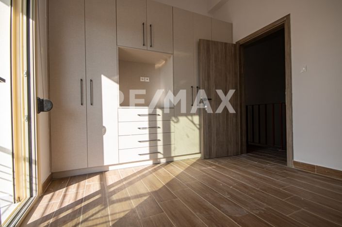 Image No.40-3 Bed Maisonette for sale