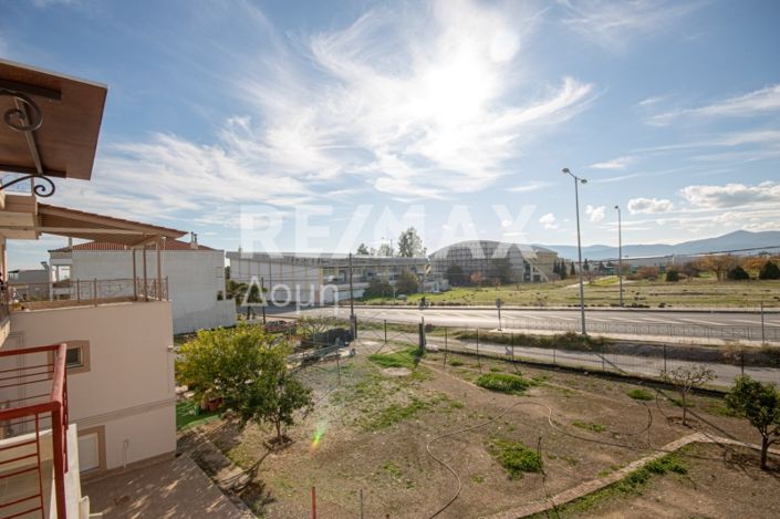 Image No.42-3 Bed Maisonette for sale