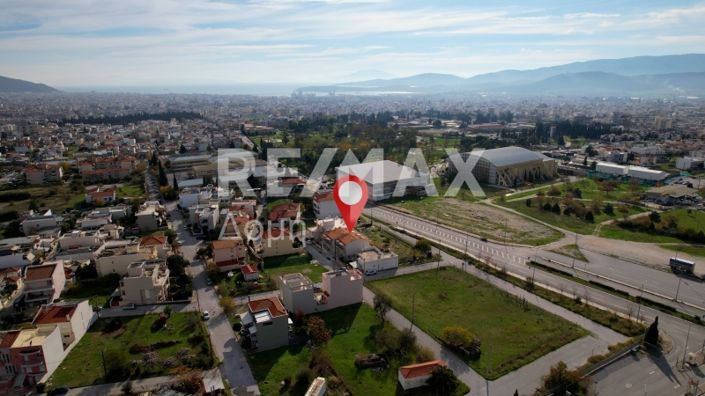 Image No.47-3 Bed Maisonette for sale