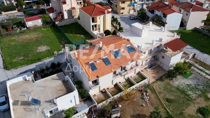 Image No.49-3 Bed Maisonette for sale