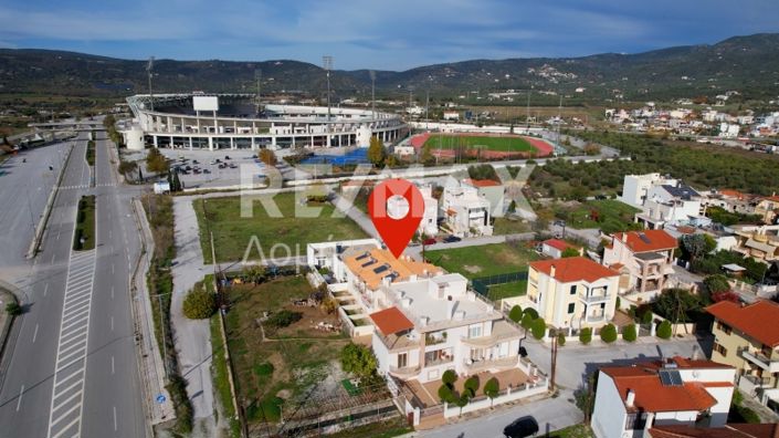 Image No.50-3 Bed Maisonette for sale