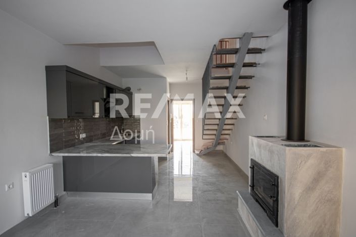 Image No.6-3 Bed Maisonette for sale