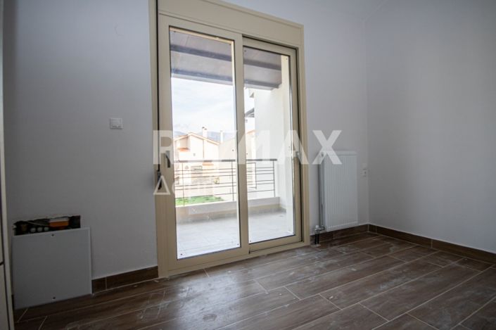 Image No.16-2 Bed Maisonette for sale