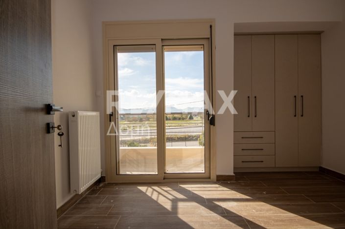 Image No.18-2 Bed Maisonette for sale