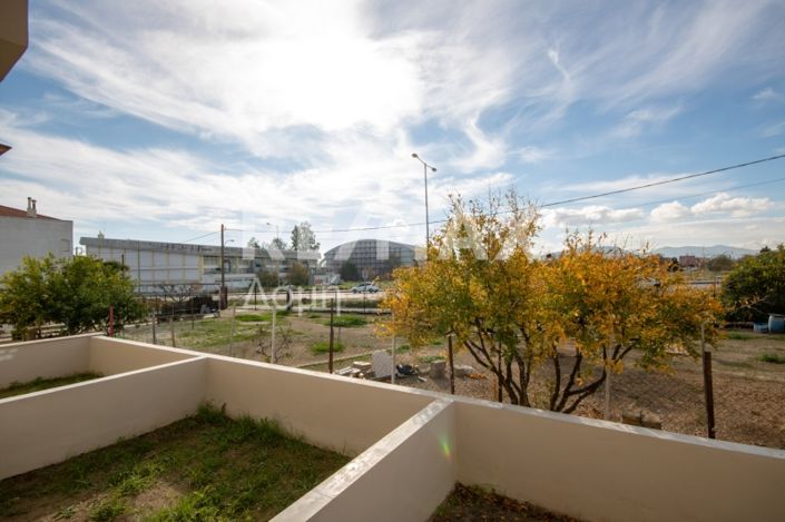 Image No.22-2 Bed Maisonette for sale