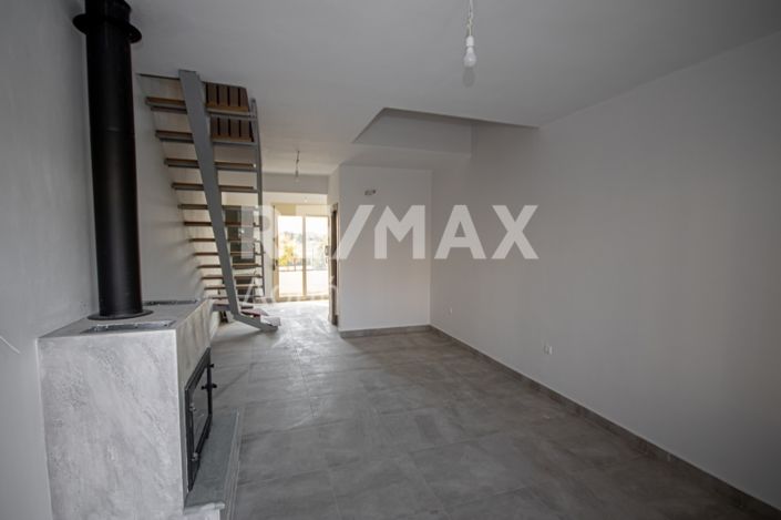 Image No.3-2 Bed Maisonette for sale