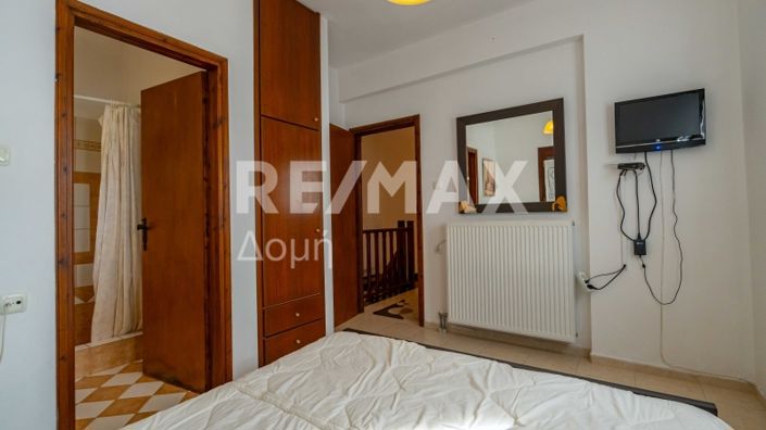 Image No.17-3 Bed Maisonette for sale