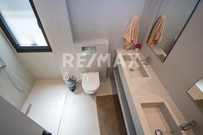 Image No.13-5 Bed House for sale