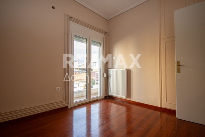 Image No.22-3 Bed Apartment for sale