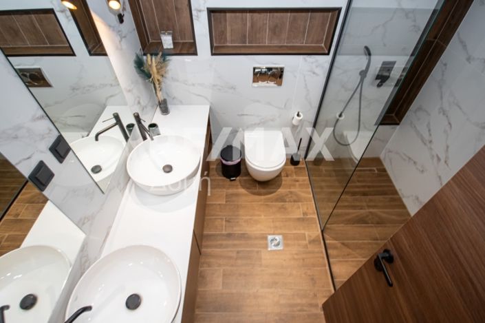 Image No.21-3 Bed House for sale