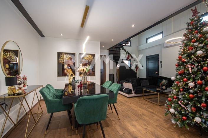 Image No.8-3 Bed House for sale