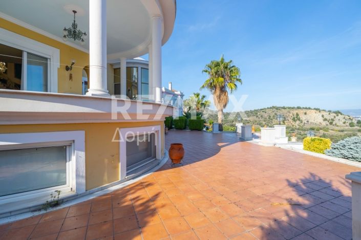 Image No.57-6 Bed Property for sale