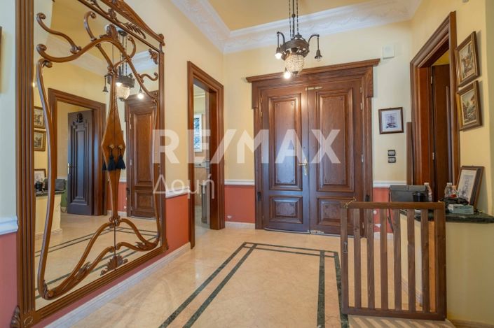 Image No.21-6 Bed Property for sale