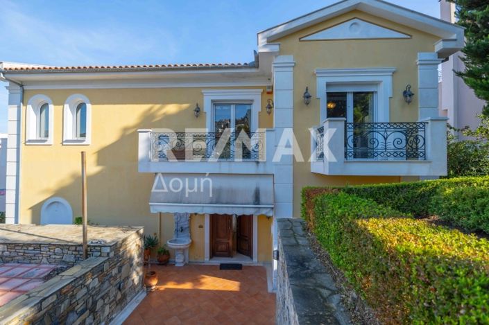 Image No.53-6 Bed Property for sale