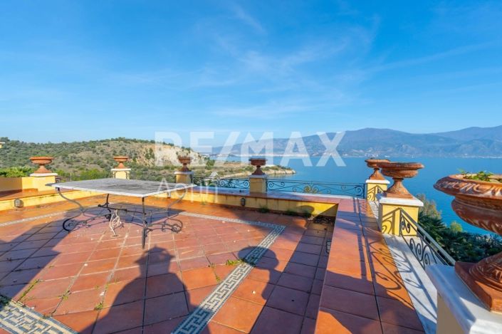 Image No.58-6 Bed Property for sale