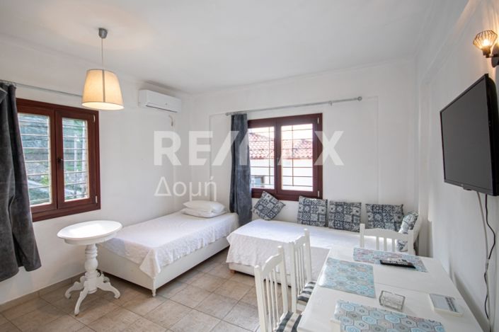 Image No.25-2 Bed House for sale