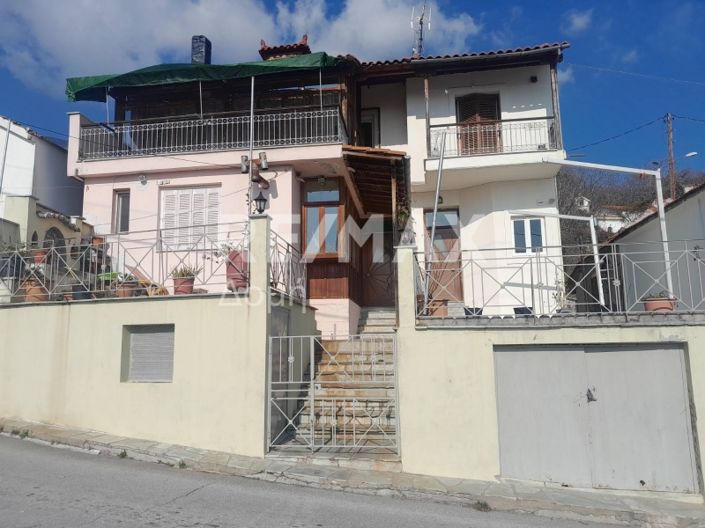 Image No.23-4 Bed Maisonette for sale