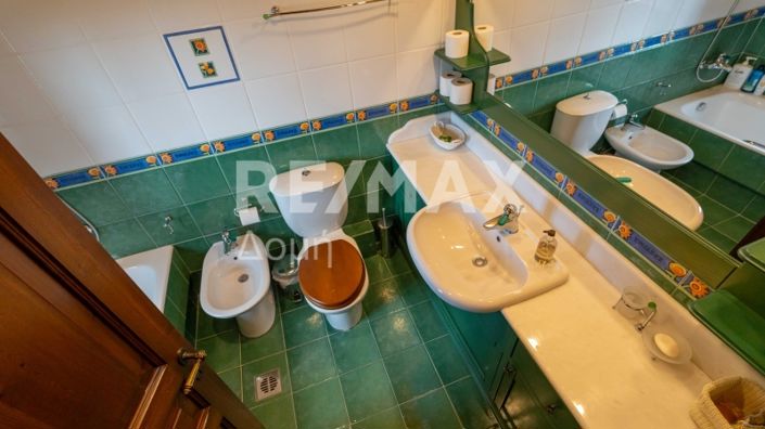 Image No.27-4 Bed Maisonette for sale