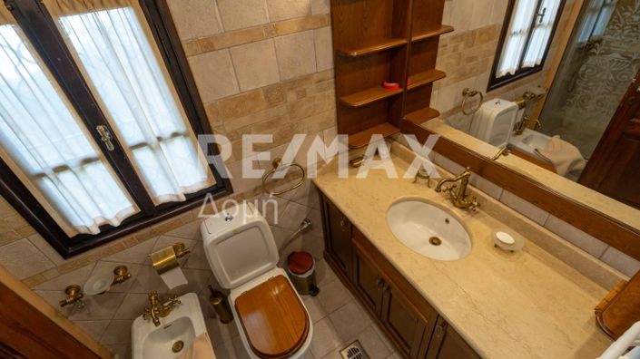 Image No.29-4 Bed Maisonette for sale