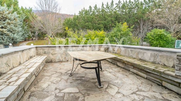 Image No.33-4 Bed Maisonette for sale