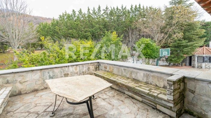 Image No.34-4 Bed Maisonette for sale