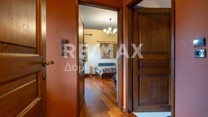 Image No.52-4 Bed Maisonette for sale