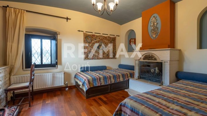 Image No.55-4 Bed Maisonette for sale