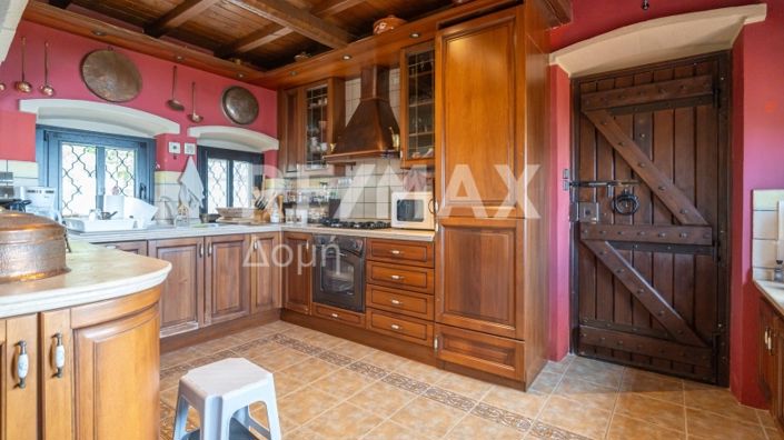 Image No.8-4 Bed Maisonette for sale