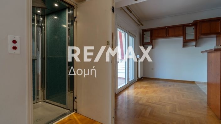 Image No.11-3 Bed Maisonette for sale