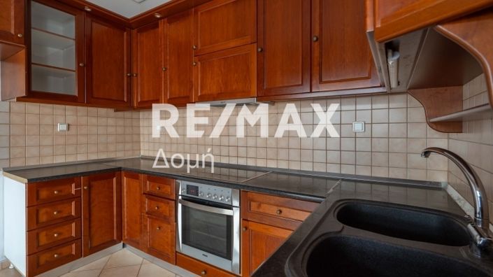Image No.11-3 Bed Maisonette for sale