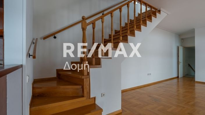 Image No.17-3 Bed Maisonette for sale
