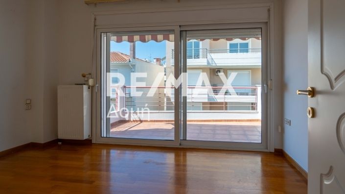 Image No.21-3 Bed Maisonette for sale