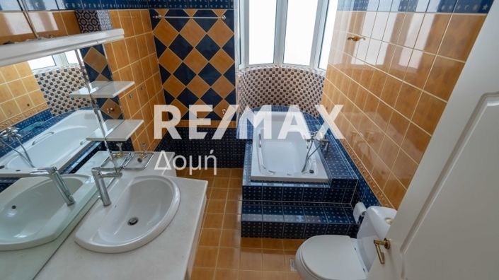 Image No.22-3 Bed Maisonette for sale