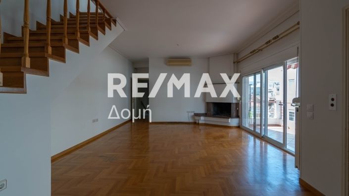 Image No.8-3 Bed Maisonette for sale