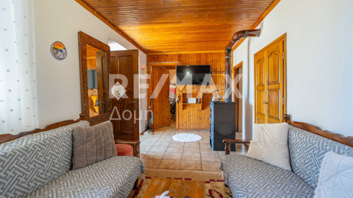 Image No.11-3 Bed House for sale