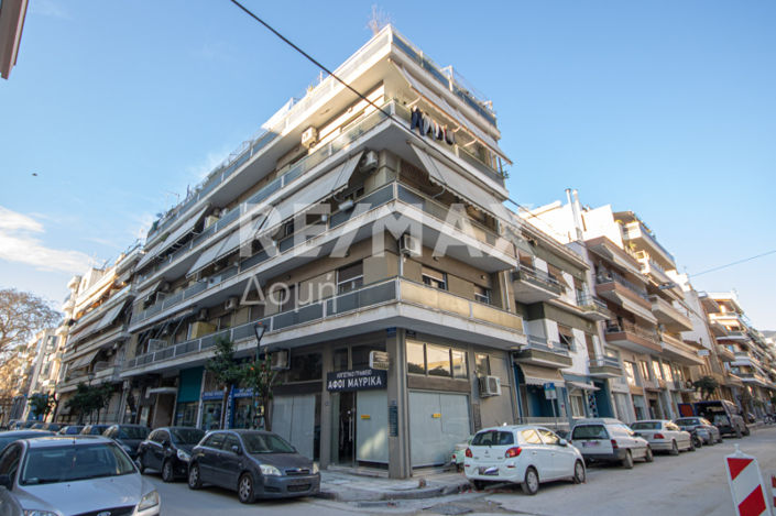 Image No.21-Studio for sale